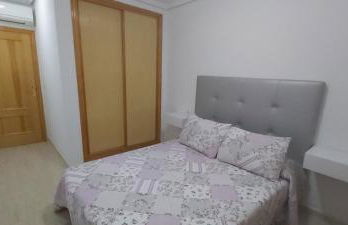 Adosado con piscina y terraza a 700m de la playa - Foto 12