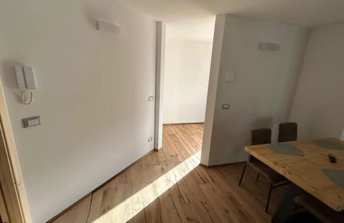 Lago House - Photo 5