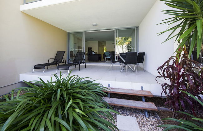 Blue on Blue Apartment 813 - Photo 10