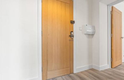 2BR Apartment with Sofa bed I Prime Town Centre Location I Gold St D-Lux, Modern Amenities, Walk to Train, Bus Stations, Shops & Cafés I Leisure and Business Stays Welcome - Foto 42