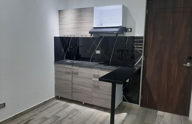 Near the Embassy Studio Apartment - Foto 8