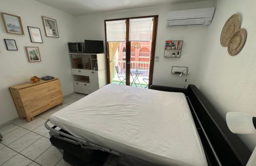 Studio 3 pers climatisé rénové, au calme, idéalement situé proche St Raphael-St Tropez, plage et commerces à pieds - Foto 20