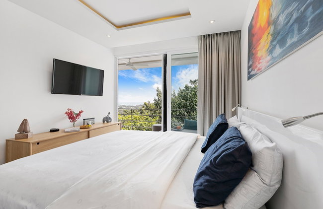 Luxury Apartment Unique Residences - Photo 8