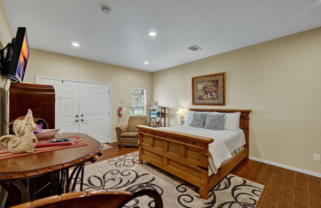 The Elizabeth Haus Lower - Photo 3