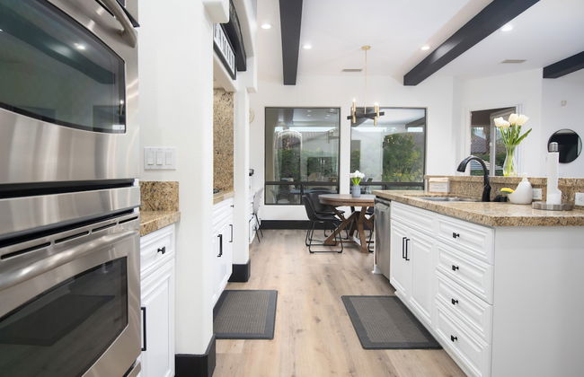 5BR Resort Style Entertainer with Pool, Spa, BBQ - Foto 15