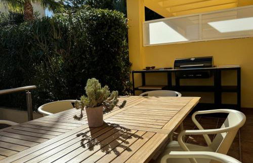 Villa Amarilla 4 Bed 3 Bath private pool - Photo 27