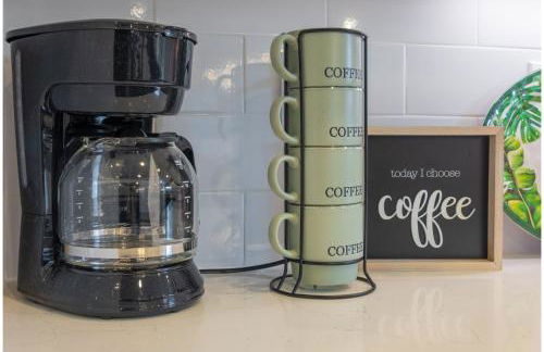 Heaven-sent Convenient 4br/ 3BA Near Downtown - Foto 20