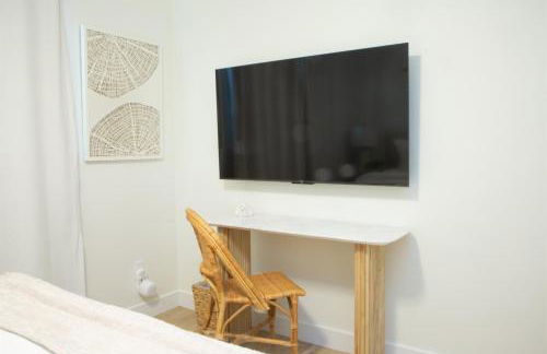 Live the Beach Life in a Quaint Shell Cottage - Foto 15