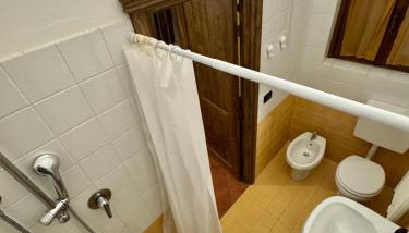 Cascina La Maddalena Bed & Wine - Foto 4, towels, Shower