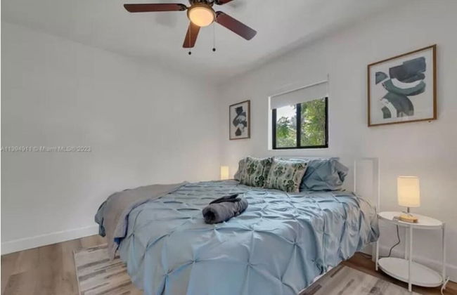 Boho Chic: 3BR Home With Pool - Foto 3