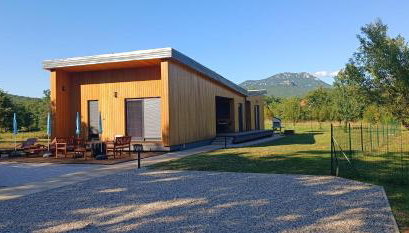 House Momentum - Photo 3, Garden