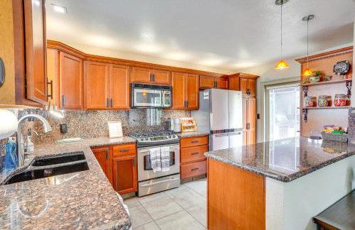 Lovely Tustin Home with Outdoor Kitchen 3 Mi to Zoo - Foto 3