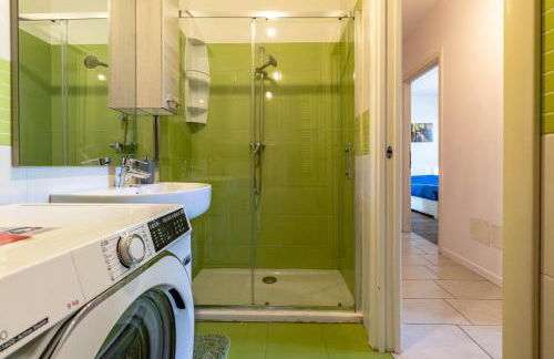 Airport Marco Polo -free park- - Photo 11