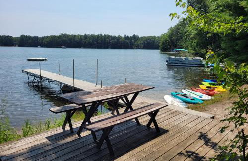 The Cub Hill Chalet - Private Lakefront with Spa! - Foto 16
