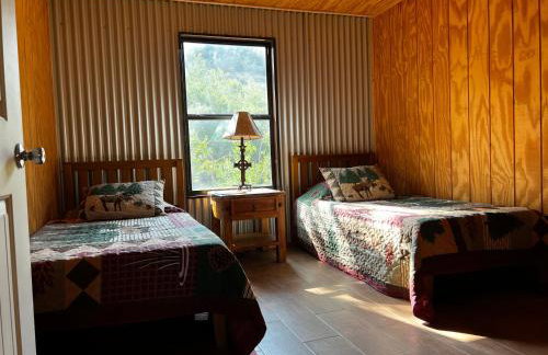 Nueces River Cabins-Elm Cabin - Foto 6