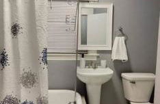 Retreat Suite 4 - Downtown Getaway - Foto 6