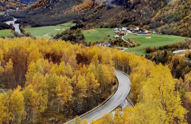 4 Tage in Bergen nach Naeroyfjord Gerianger Trollstigen Alesund - Foto 14