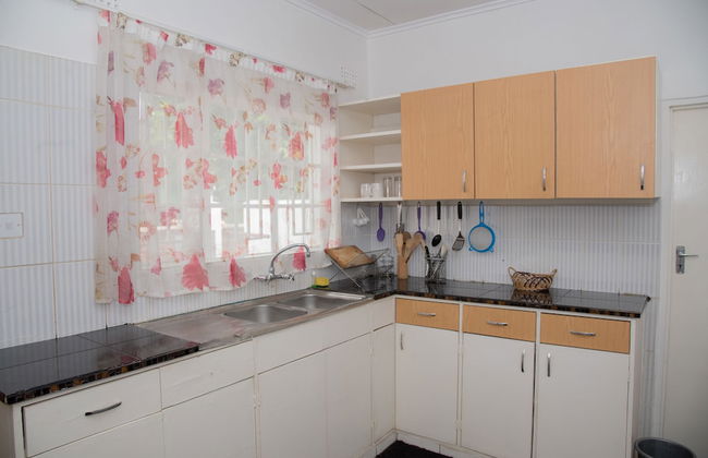 Spendwise Lodge and Apartments - Foto 50