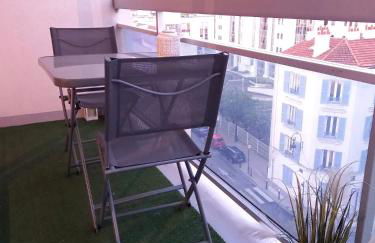 Superbe STUDIO (28m2) avec terrasse / vue TOUR EIFFEL / PUTEAUX - Foto 14