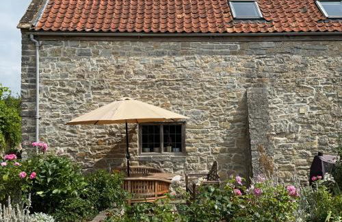 Hill House, Spectacular Rural Home With Hot Tub - Photo 6