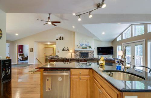 White Swan Lake Home Near Hiking and Snowmobiling! - Foto 12