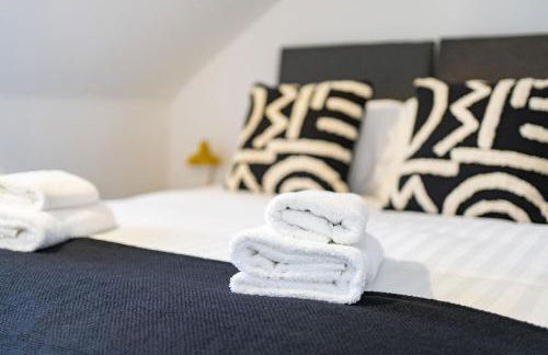 Serviced Apartment Near Glasgow Airport and Hospital with Free Parking Long Stays Available - Foto 17