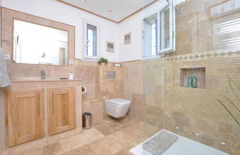 4 Bedroom Amazing Home In Fréjus - Foto 39