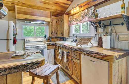 20-Acre Cabin with Pond 5 Mi to Biltmore Estate! - Foto 10