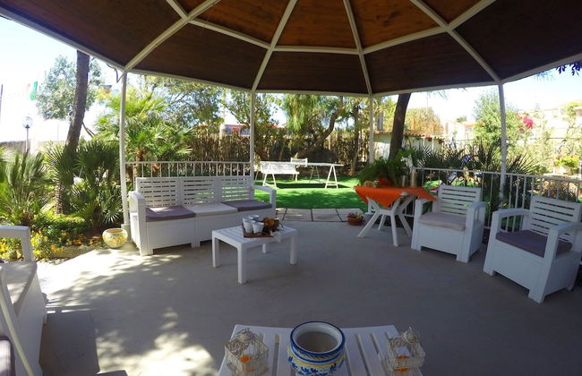 Cottage on the Beach - Photo 17