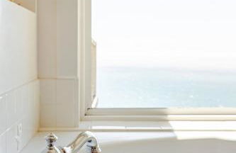 Serene Coastal Retreat Clark's Cove - Foto 26