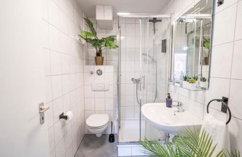 City Heart - 2min to station - Foto 5