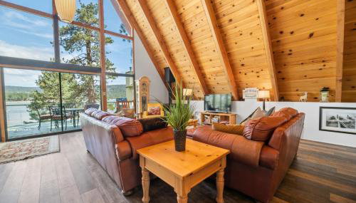 Moonlight Shores Lakefront - Lakefront home with hot tub! - Foto 4