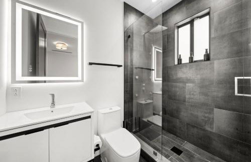 Modern Zen Oasis in Design District Sleeps 16 - Foto 38