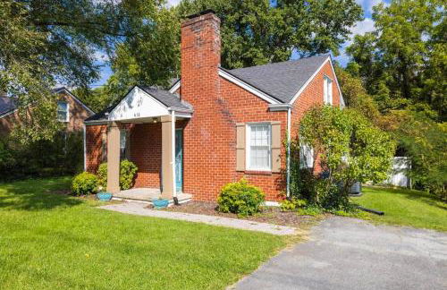 3BR, 2BA house steps from historic Jonesborough - Foto 40