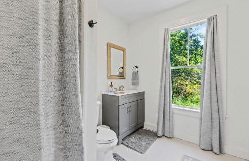 The Blueberry House - Spacious, Family & Pet-Friendly Retreat near Sebago Lake - Foto 38