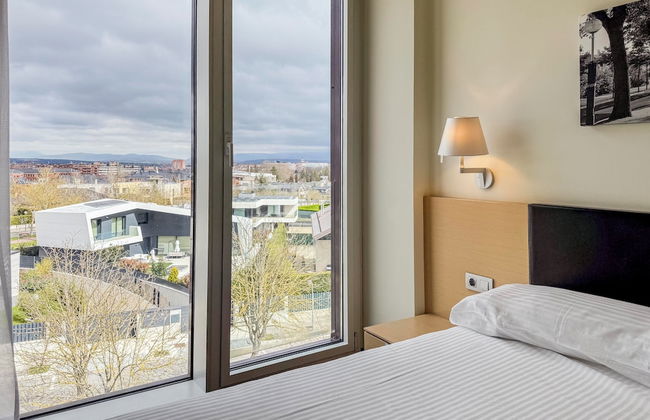 Jardines de Uleta Suites - Photo 21