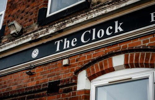 City-Centre Studio · Self-Contained · Sleeps 3 - Foto 14