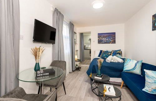 Cozy Ground-Floor Studio, Excellent City Access - Photo 15