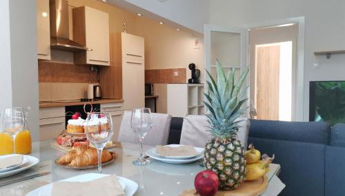 Honeycomb Apartment Split - FREE PARKING - Foto 2