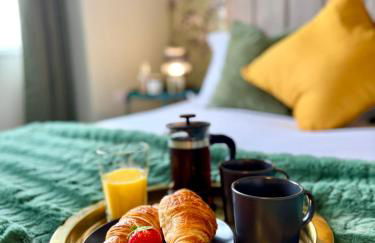 Stunning 4-Bedroom Home - 10 mins to Sandbanks Beach - Photo 11