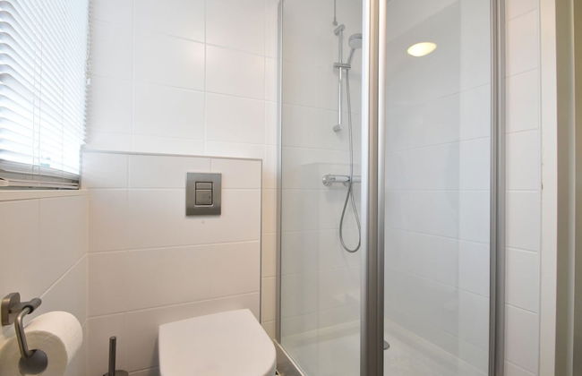 Quaint Holiday Home in Zonnemaire With Roofed Terrace - Foto 12