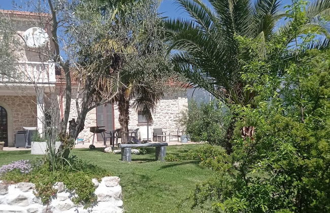 1-bed Apartment Sleeps 2 - Free Parking and Garden - Foto 10