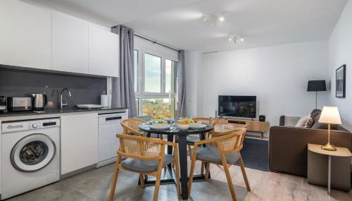 XPCE Urban 8 Skyline - Parking Free - Photo 2