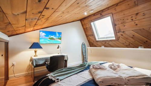 Beach Plum Cottage Steps to Beach Loft AC - Foto 5