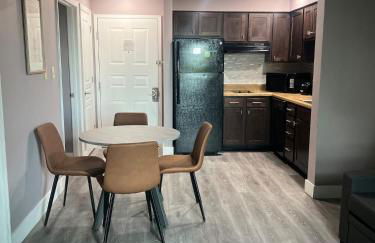 Renovated Condo near Disney Free Shuttle to Parks - Foto 7