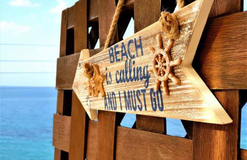 Derveni Seaside Apartments - Deluxe Sea View Penthouse Jacuzzi-BBQ & Groundfloor Garden View Apartment - Foto 28