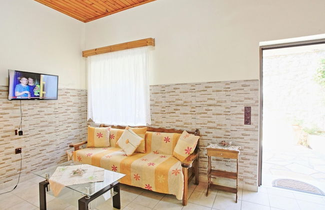 Nina Gaios Waterfront Apartment - Foto 12