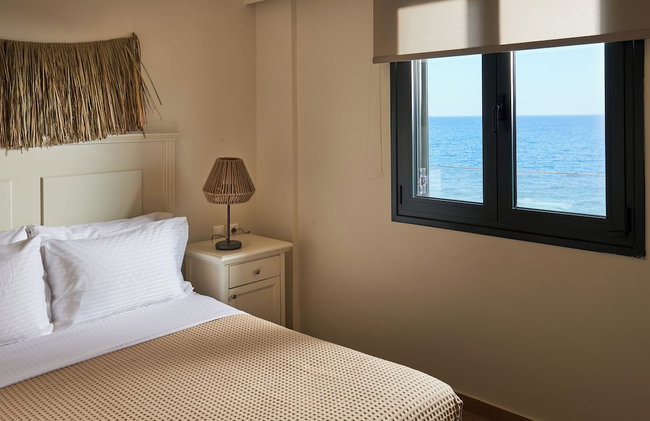 Mila Sissi Bay Hotel - Photo 32