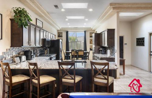 Desert Hills - An Irvie Home - Photo 4