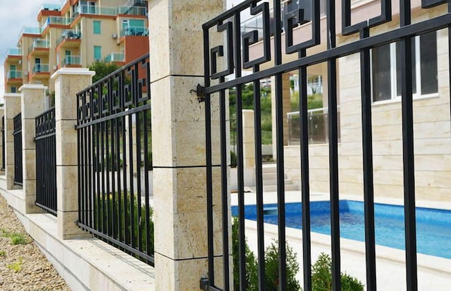 Black Sea Breeze - Photo 33